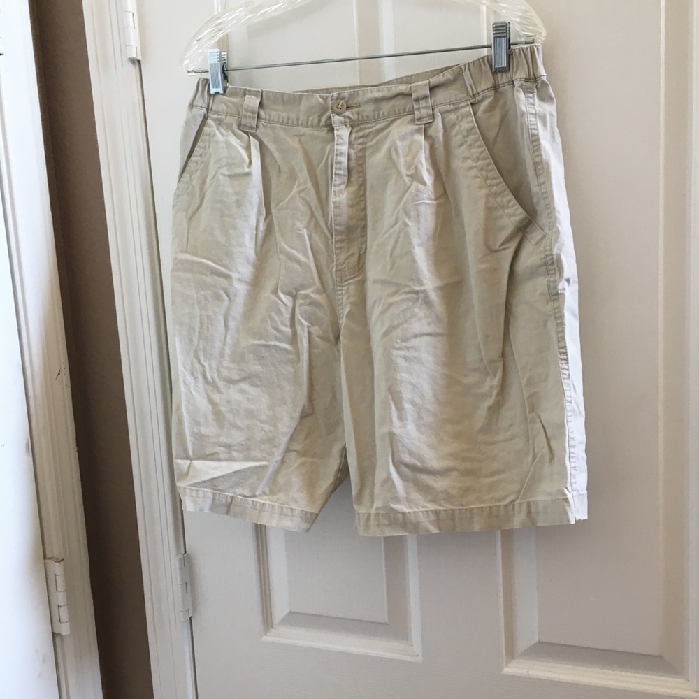 FINAL MARKDOWN Men’s Sun River Shorts (33)